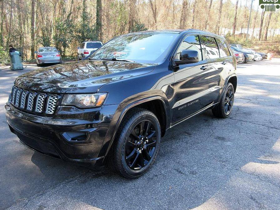 JEEP GRAND CHEROKEE 2017 1C4RJEAG7HC888155 image